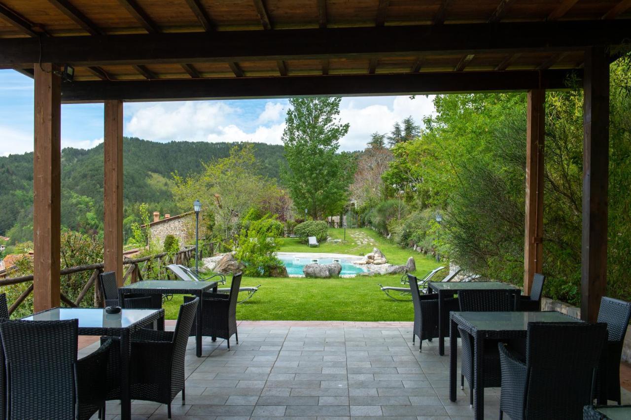 Borgo I Tre Baroni - Spa Suites & Resort Poppi Exteriör bild