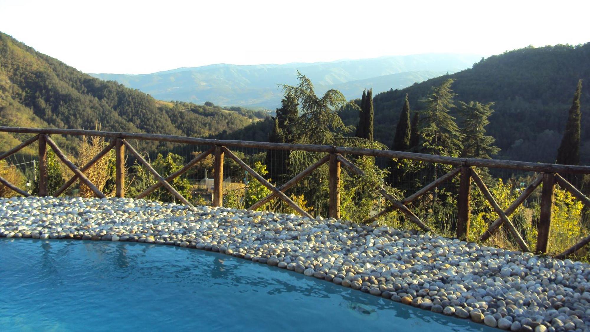 Borgo I Tre Baroni - Spa Suites & Resort Poppi Exteriör bild