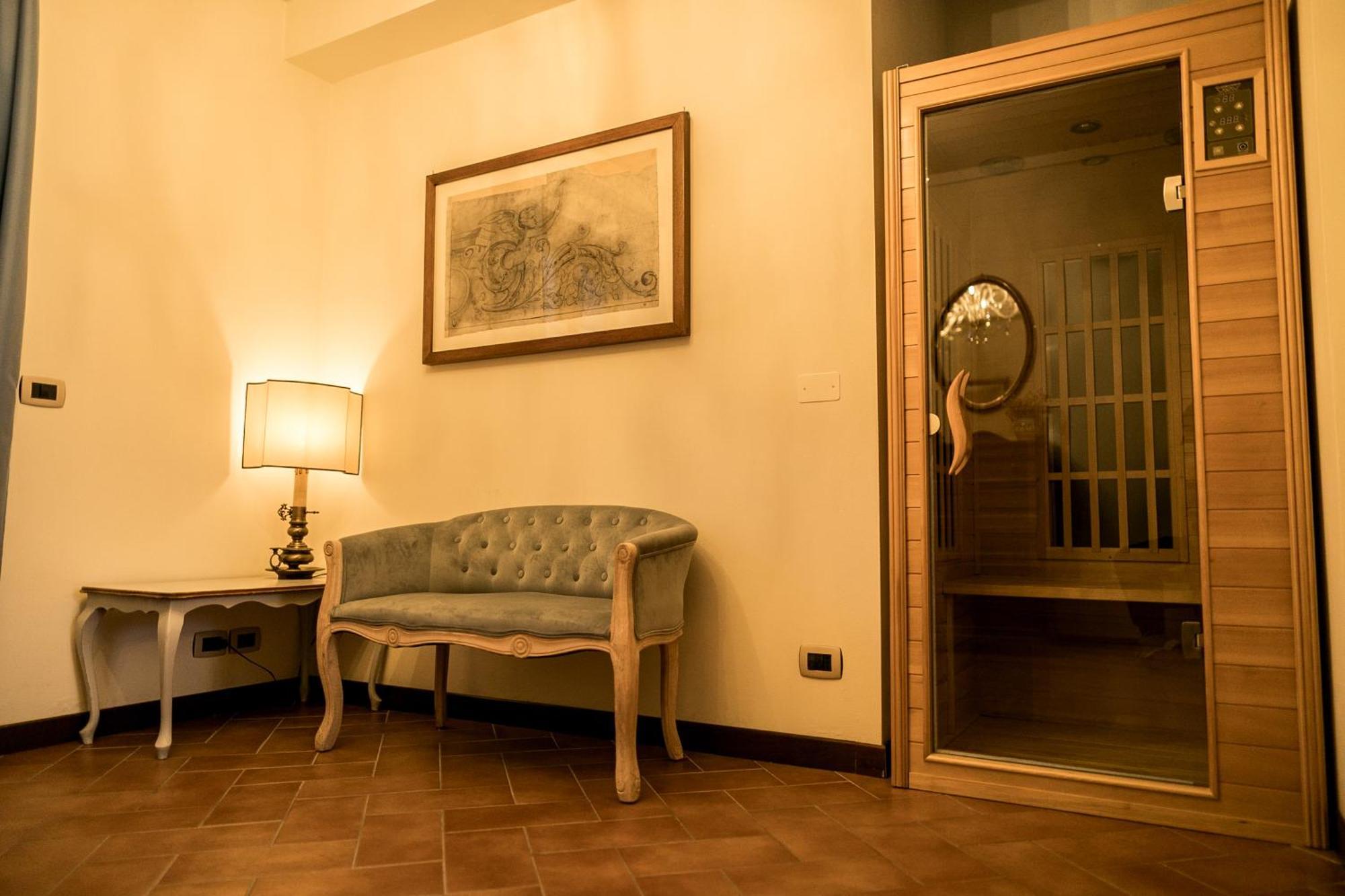 Borgo I Tre Baroni - Spa Suites & Resort Poppi Exteriör bild