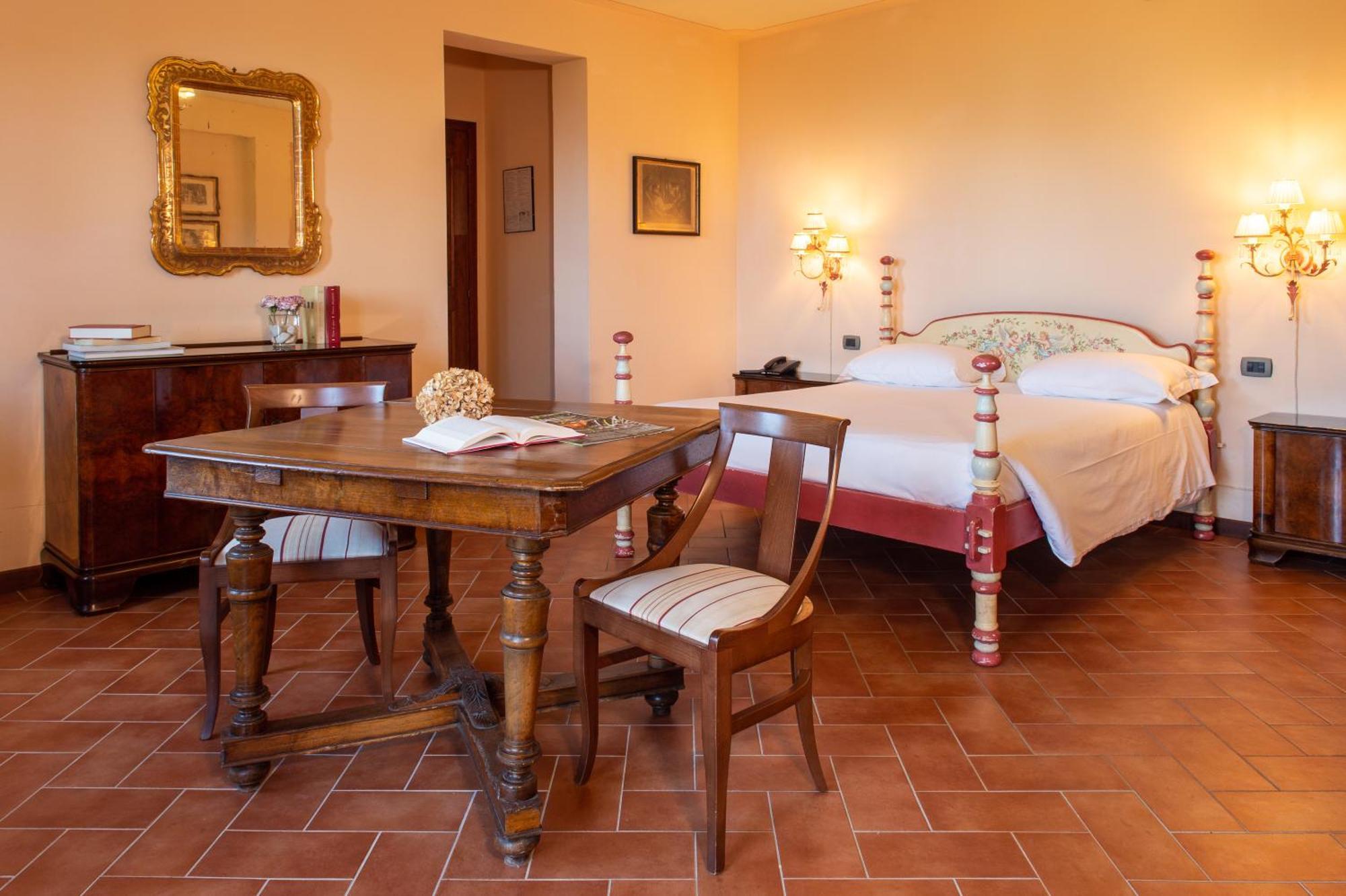 Borgo I Tre Baroni - Spa Suites & Resort Poppi Exteriör bild